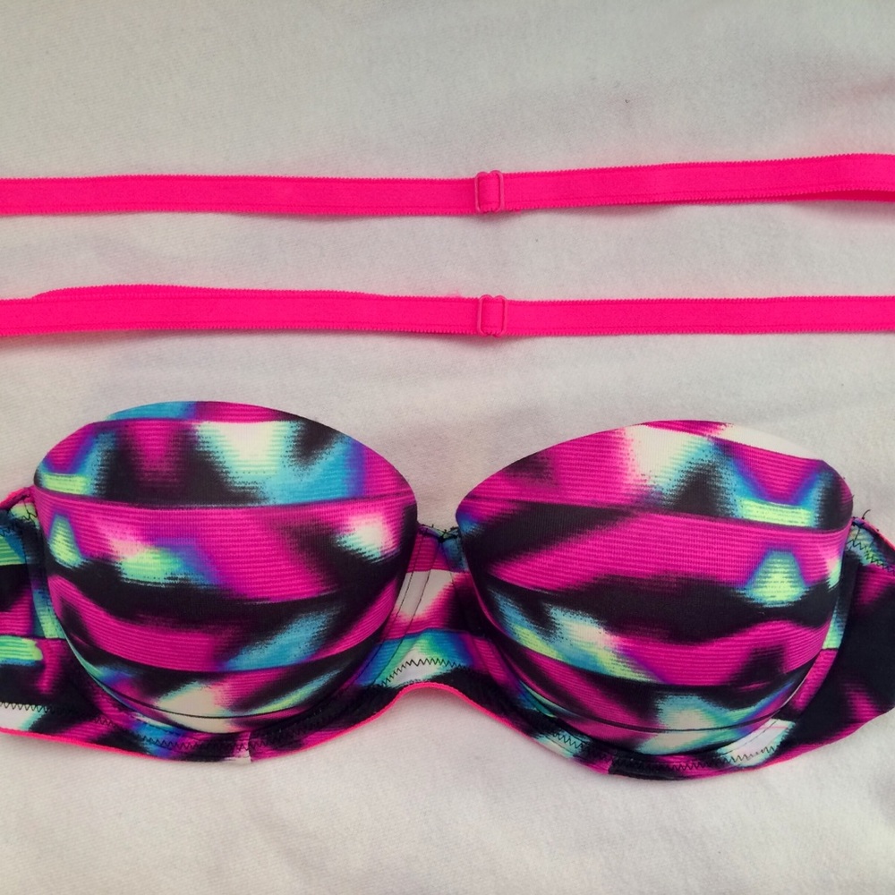 Victoria’s Secret Convertible Bra